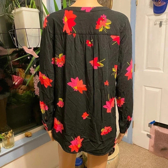 Amazon Essentials Beautiful Flowers Top Women Size L - Picture 2 of 5